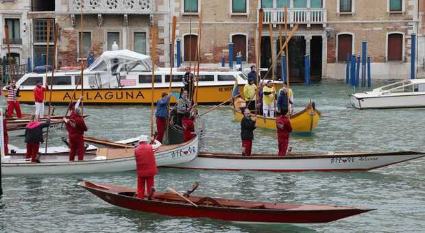 Venezia, Madonna della Salute: oggi il tradizionale corteo di barche