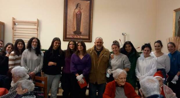 Il Club Interact Rieti ha portato divertimento e compagnia agli anziani della casa di riposo Santa Lucia