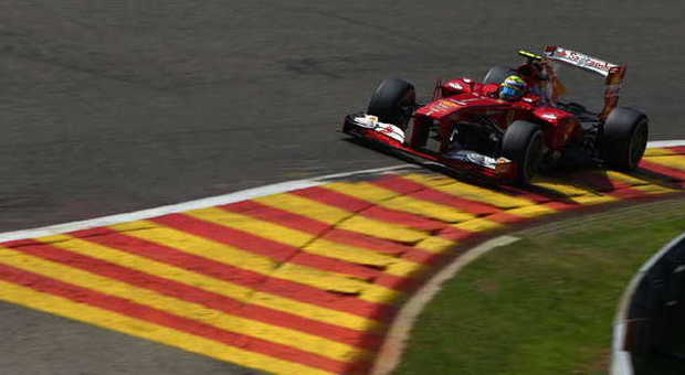 Gran premio Belgio: Vettel il più veloce Massa quarto tempo, Alonso solo 7°