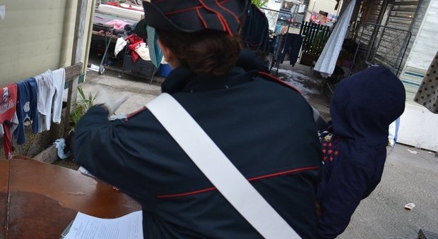 Roma, rubavano cellulari e portafogli ai turisti: fermate due baby ladre rom di 10 e 11 anni