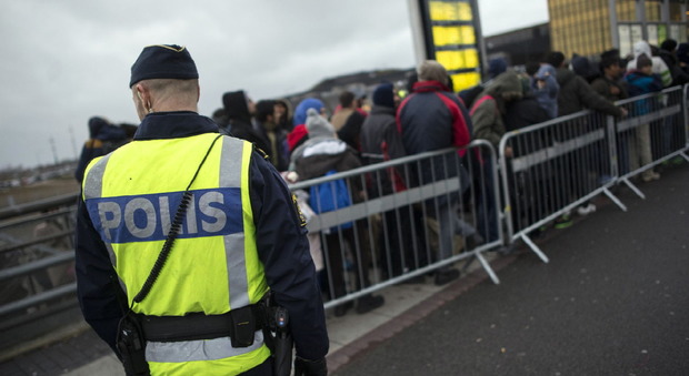 Migranti, la Svezia espellerà 80 mila richiedenti asilo