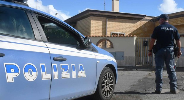 Roma, calci e pugni alla compagna: uomo violento arrestato dalla polizia a Vigne Nuove