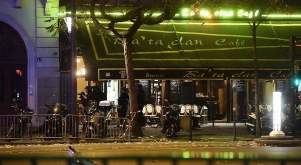 Parigi, il Bataclan riapre a un anno dalla strage con il concerto di Sting