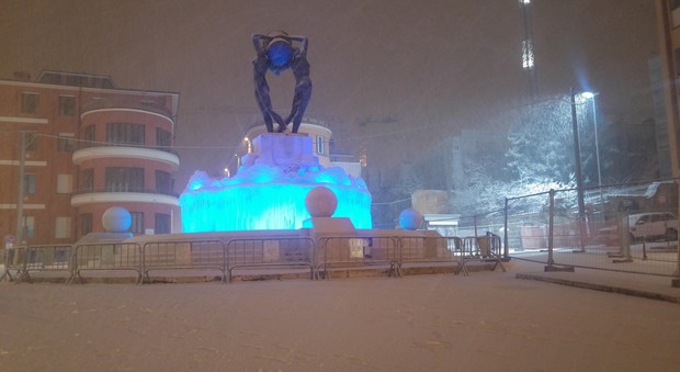 Neve all'Aquila, il sindaco Cialente ordina la chiusura delle scuole