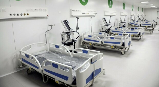 Milano, riapre l'ospedale in Fiera: «Tra oggi e lunedì 15 in rianimazione». Ridotta l'attività chirurgica ordinaria