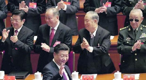 Cina, Xi apre la nuova era: «Più spazio agli investitori esteri»