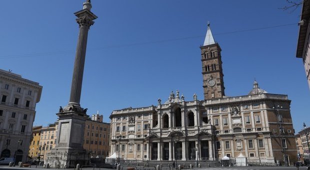 Coronavirus Roma, Santa Maria Maggiore, campane stonate: «Serve il tecnico, è bloccato a Bergamo»