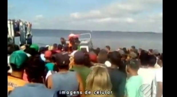 Brasile, affonda nave passeggeri: almeno 7 morti, tra le vittime un bimbo di un anno