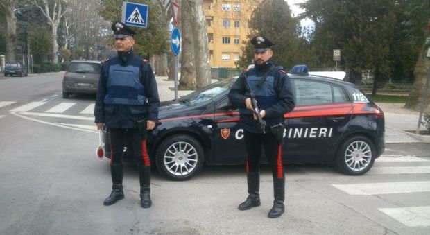 Un equipaggio del Radiomobile dei carabinieri di Foligno