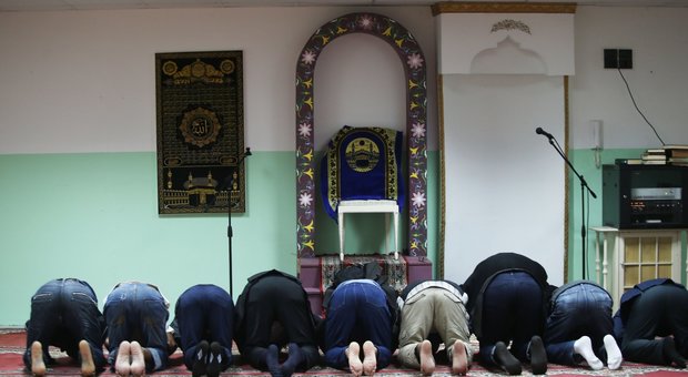 Coronavirus a Napoli, moschee vuote e preghiere sul web per il Ramadan