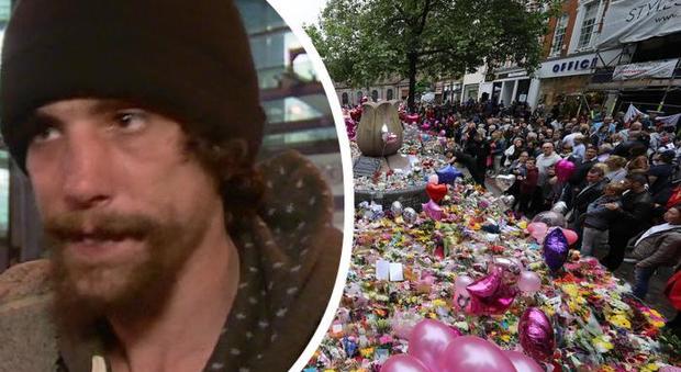 Manchester, il senzatetto "eroe" della strage non era un eroe: "Rubava borse e smartphone alle vittime"