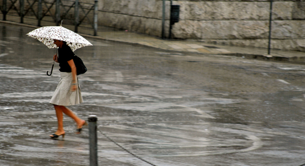 Meteo, addio estate: perturbazione in arrivo, da martedì piogge su tutta Italia