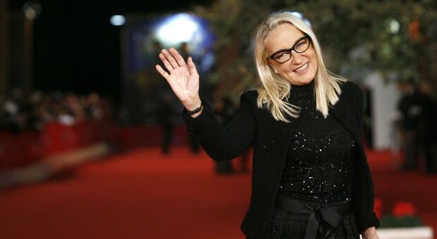 Eleonora Giorgi morta, funerali mercoledì a Roma: le disposizioni. «Voglio un servizio eccellente: in chiesa “Wish You Were Here” dei Pink Floyd»