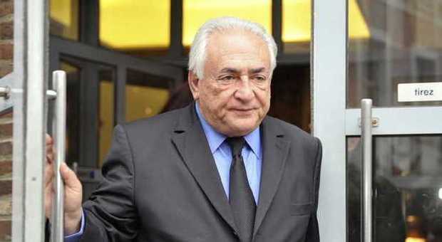 Francia, accusa chiede assoluzione Strauss Kahn: nessuna prova sfruttamento prostituzione