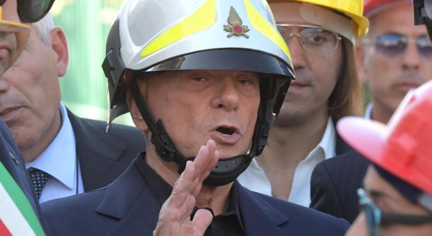Berlusconi a Ischia: «Se non ho la maggioranza mi ritiro»