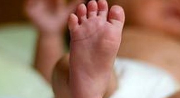 Campania, tragedia in ospedale «Neonato morto durante il parto»