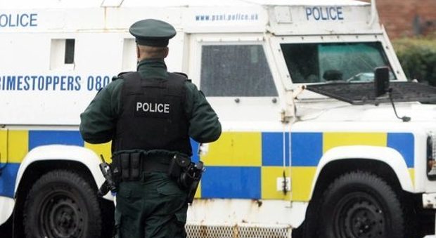 Irlanda, uccide un ragazzo a coltellate in strada e colpisce altre due persone a sprangate: arrestato egiziano