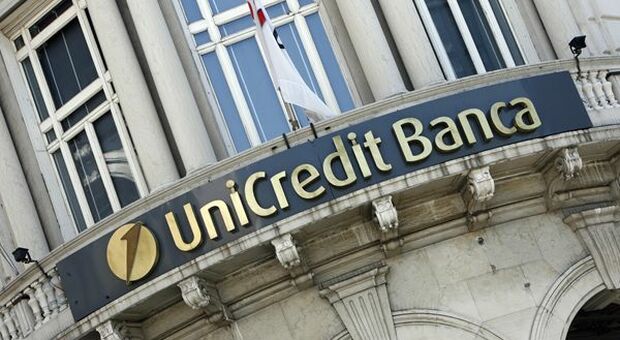 Unicredit, sottoscritto con Furla finanziamento sustainability-linked per 25 milioni