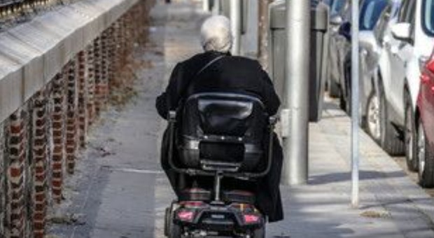 E’ legge l’accessibilità di mezzi per uso di persone con disabilità sui percorsi ciclabili e corsie ciclopedonali