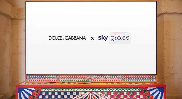 Sky Glass Carretto Siciliano, dipinto da Dolce e Gabbana: quando l'arte incontra l'innovazione