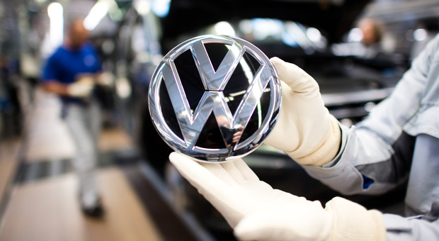 Volkswagen, si chiude con l'accordo da 50 milioni la class action: agli automobilisti italiani 1.100 euro a testa. Come richiedere il rimborso