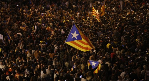 Barcellona rischia il crollo se costretta a uscire dall’Ue