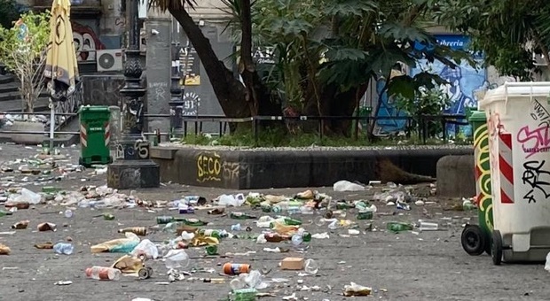 Napoli: maxi rissa tra studenti Erasmus, ragazza spagnola ferita a bottigliate