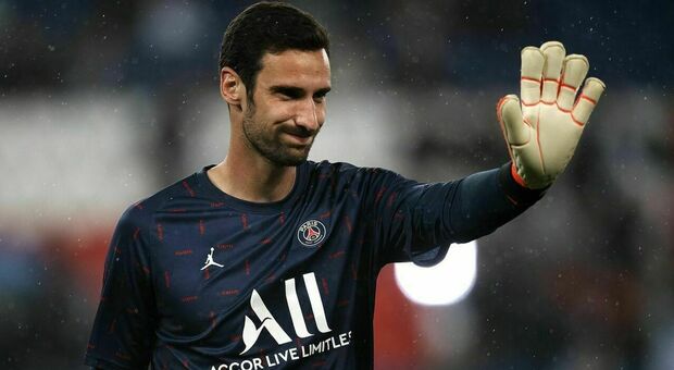 Sergio Rico, il portiere del Psg esce dall'ospedale. Dopo 83 giorni: «Voglio tornare in campo»