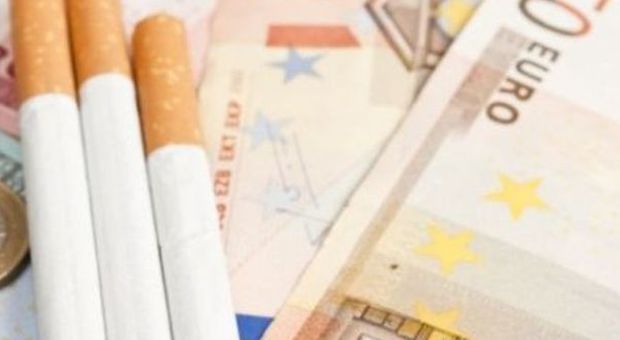 Accise, rischio aumento per le sigarette Da agosto più 20 cent al pacchetto
