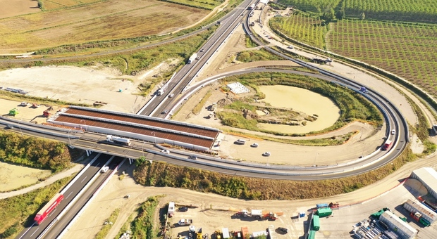A4, il "tratto maledetto" sarà finito un anno prima: «Terza corsia per Portogruaro a fine 2026»