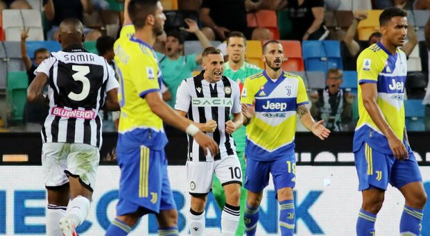 Udinese-Juventus, le pagelle: Szczesny rovina tutto (3), Dybala il migliore (7)