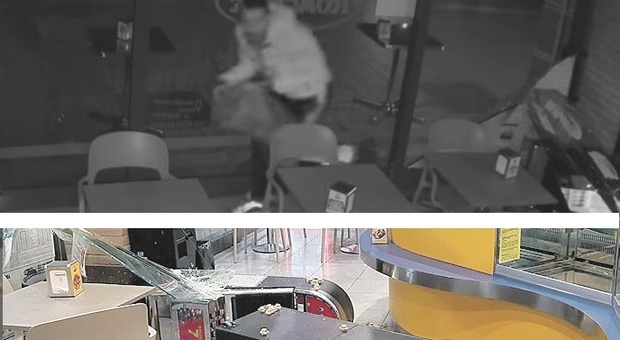 Jesi, blitz in pizzeria del ladro solitario a volto scoperto: la spaccata ripresa dalle spycam