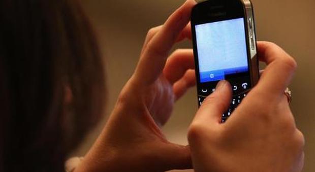 America, uno studio rivela che disattivare le notifiche del cellulare migliora la qualità della vita
