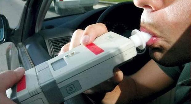 «L'alcoltest è troppo preciso»: il giudice cancella la multa all'automobilista