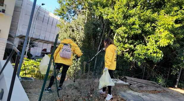 Macerata, Giardini Diaz ripuliti dai Ministro Volontari di Scientology