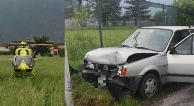 L'auto del pensionato finita contro il palo a Gemona del Friuli