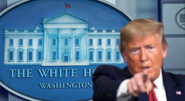 Usa, Trump proroga restrizioni fino al 30 aprile