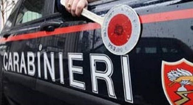 Napoli, controlli a tappeto dei carabinieri ovunque: notificate 36 contravvenzioni