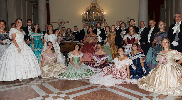 Grenoble, serata di gala per il centenario dell'istituto francese a Napoli
