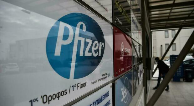 Vaccino Pfizer, nel giorno dell'annuncio il CEO ha venduto azioni per 5,5 milioni di dollari
