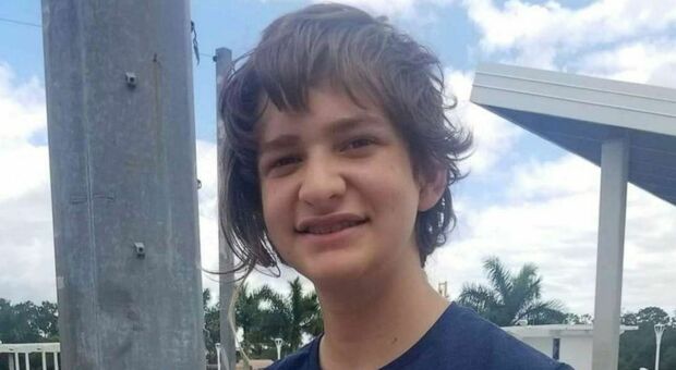 Ragazzo di 14 anni sopravvive all'ameba mangia cervello, ma rimane paralizzato e non può parlare