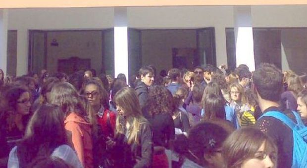 Scuola: estate lunga per gli studenti: in Puglia rientro in classe il 17 settembre
