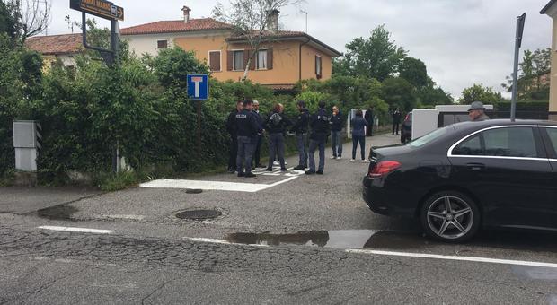 Treviso, 91enne uccide il genero sotto gli occhi della figlia e si barrica in casa