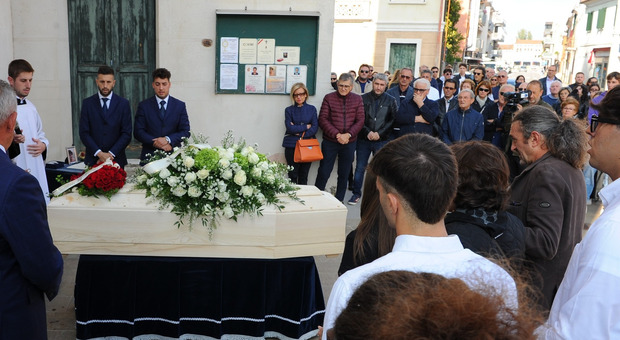 Il funerale di Giuliano De Seta