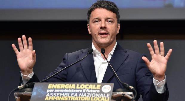Renzi: «L'incompetenza il nostro avversario, sfida con M5S. Uniti per portare uno del Pd a palazzo Chigi»