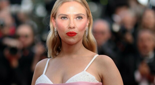 Scarlett Johansson: «Nei film mi ispiro ai sogni, sul set di Anderson è come in teatro»
