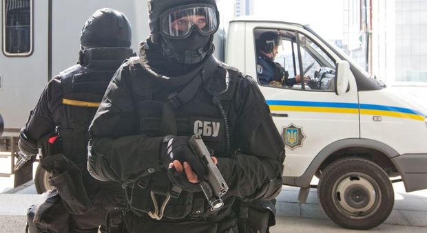 Ucraina, esplode un'auto: ucciso colonnello dei servizi segreti