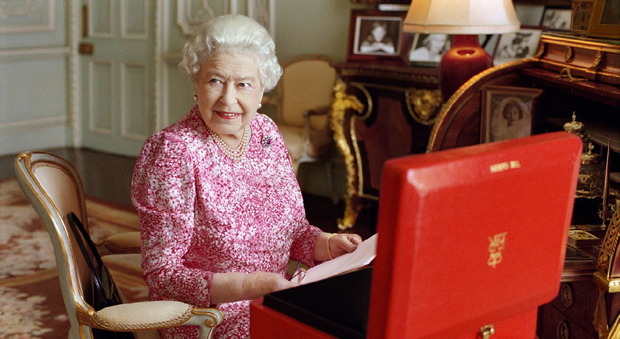 Elisabetta II, svelato il piano segreto per la morte della Regina