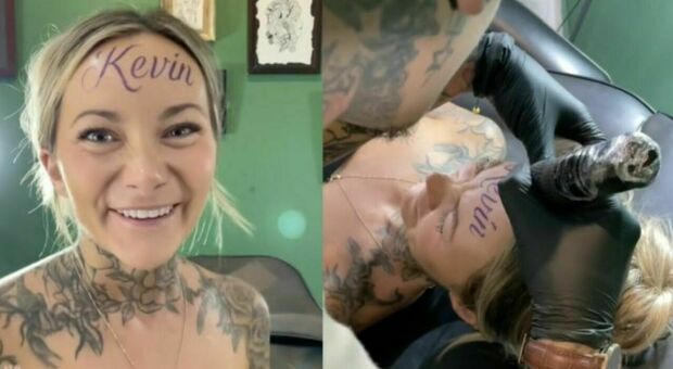 Si tatua il nome del fidanzato sulla fronte per dimostragli amore, oggi confessa che era tutto finto: «Volevo mandare un messaggio»