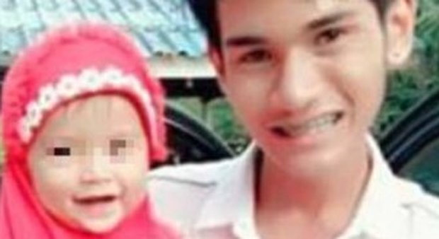 Orrore in diretta Fb: impicca la figlia di 11 mesi e si uccide